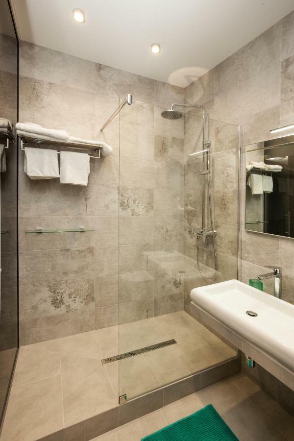 Odss Suites オデッサ エクステリア 写真